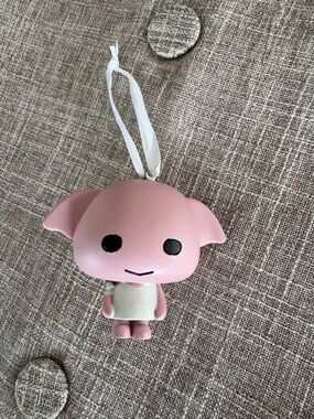 DOBBY ORNAMENT